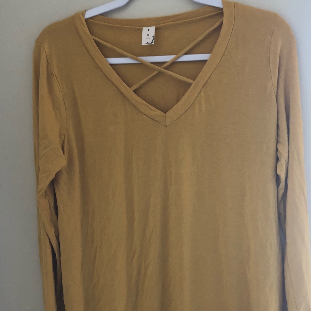 Cross tie front long sleeve tee